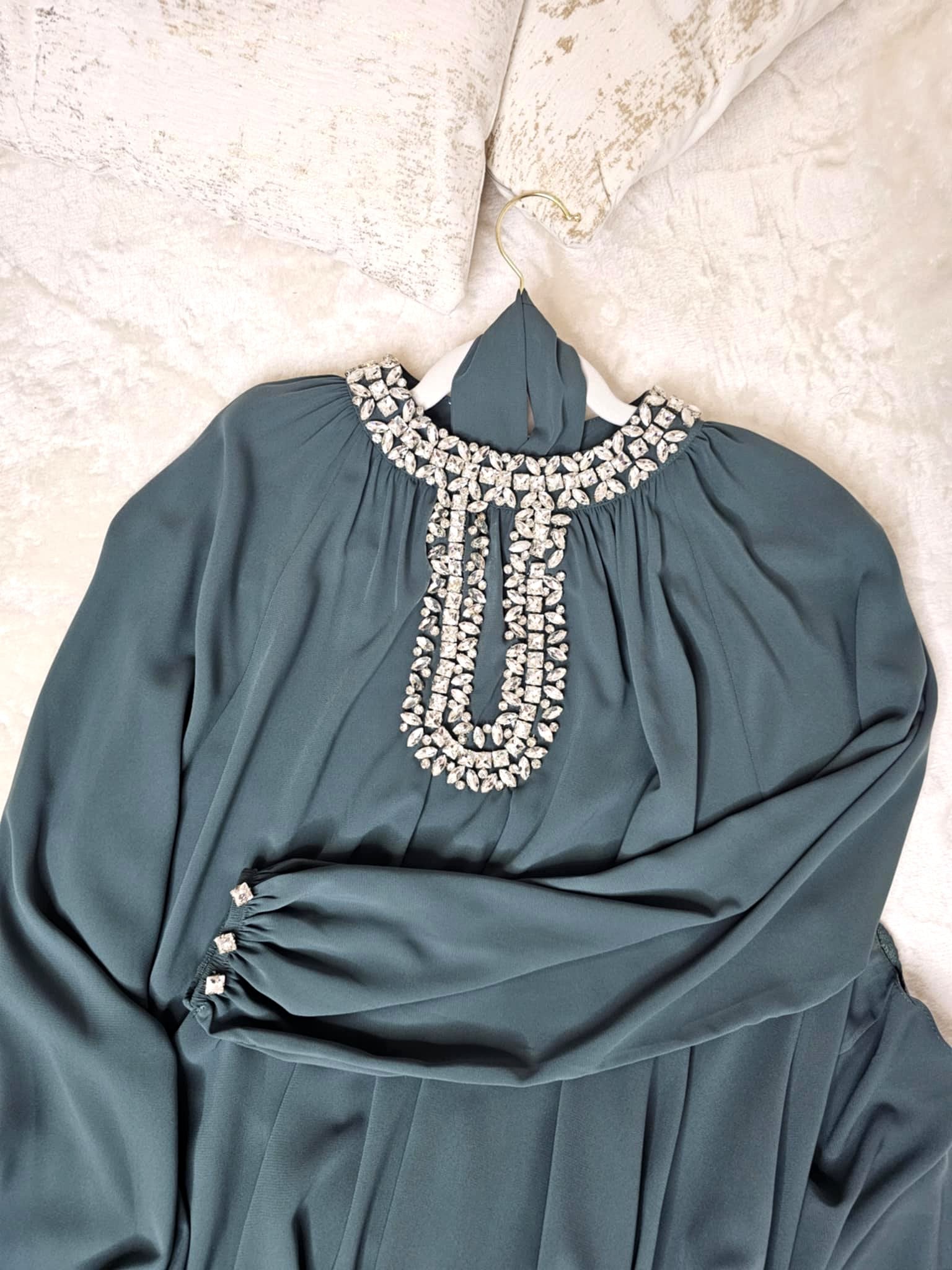 Robe Ferace en soie de Médine – Cristaux faits main 💎 Ettis Mode