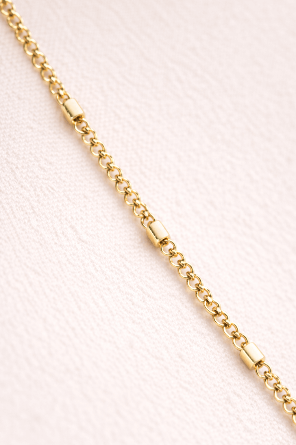 Détail fermoir collier nacré – bijou femme Ettis Mode