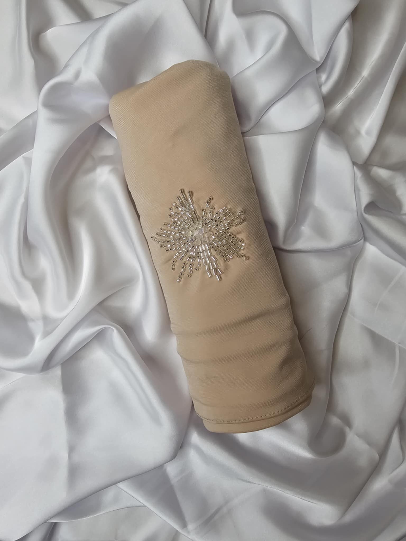 Hijab Jersey Perlé Élégance Ettis Mode