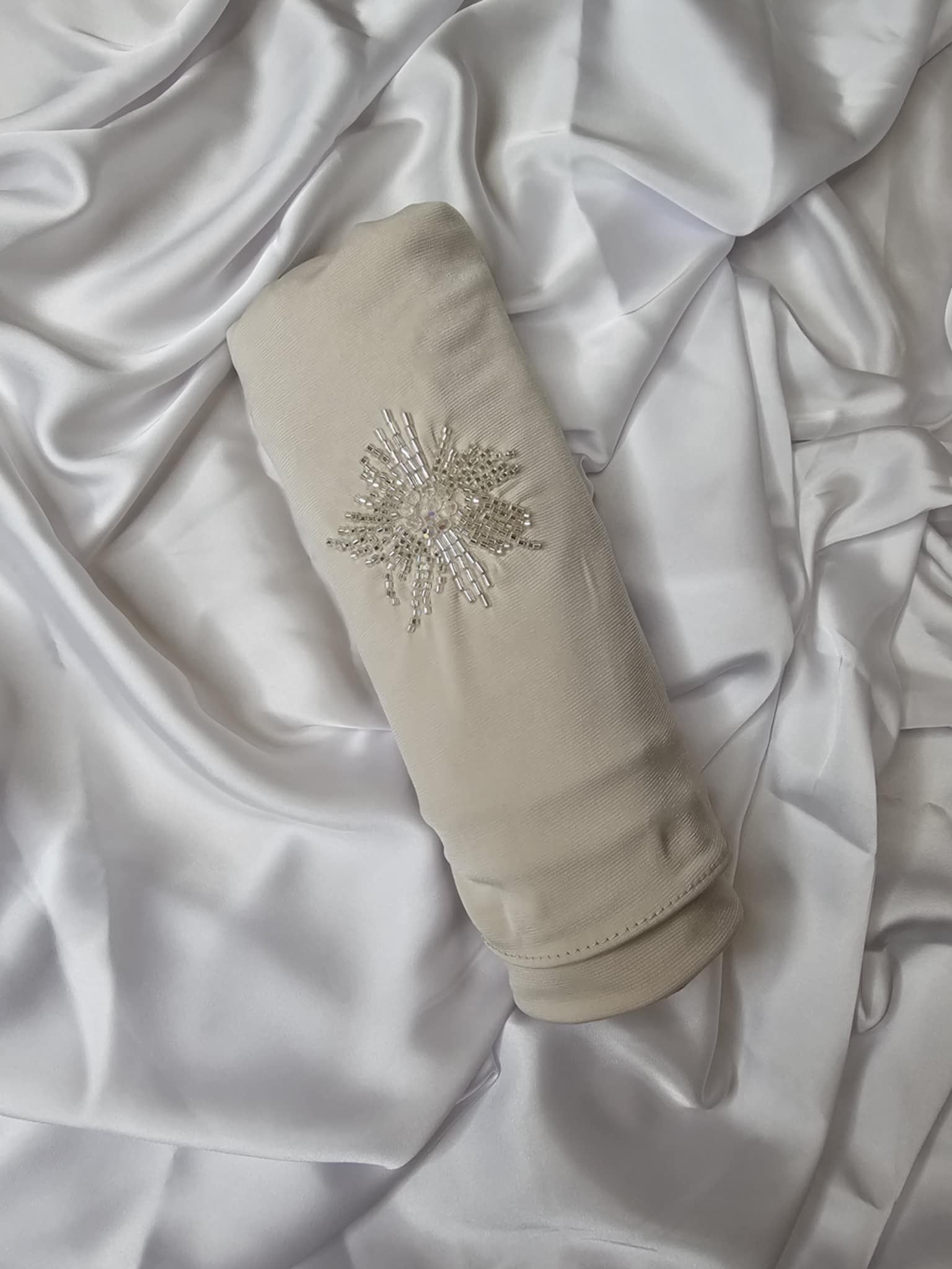 Hijab Jersey Perlé Élégance Ettis Mode