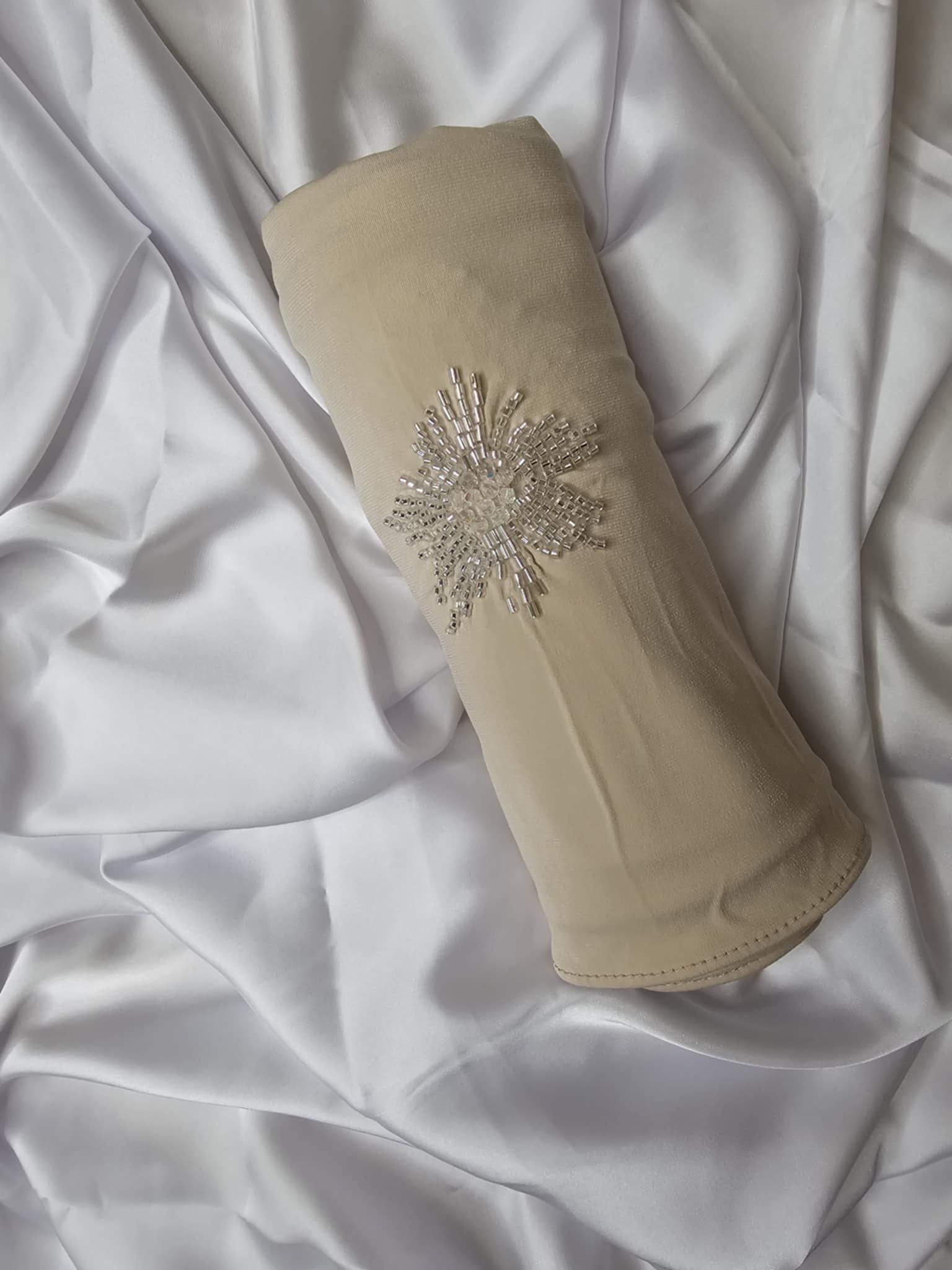 Hijab Jersey Perlé Élégance Ettis Mode