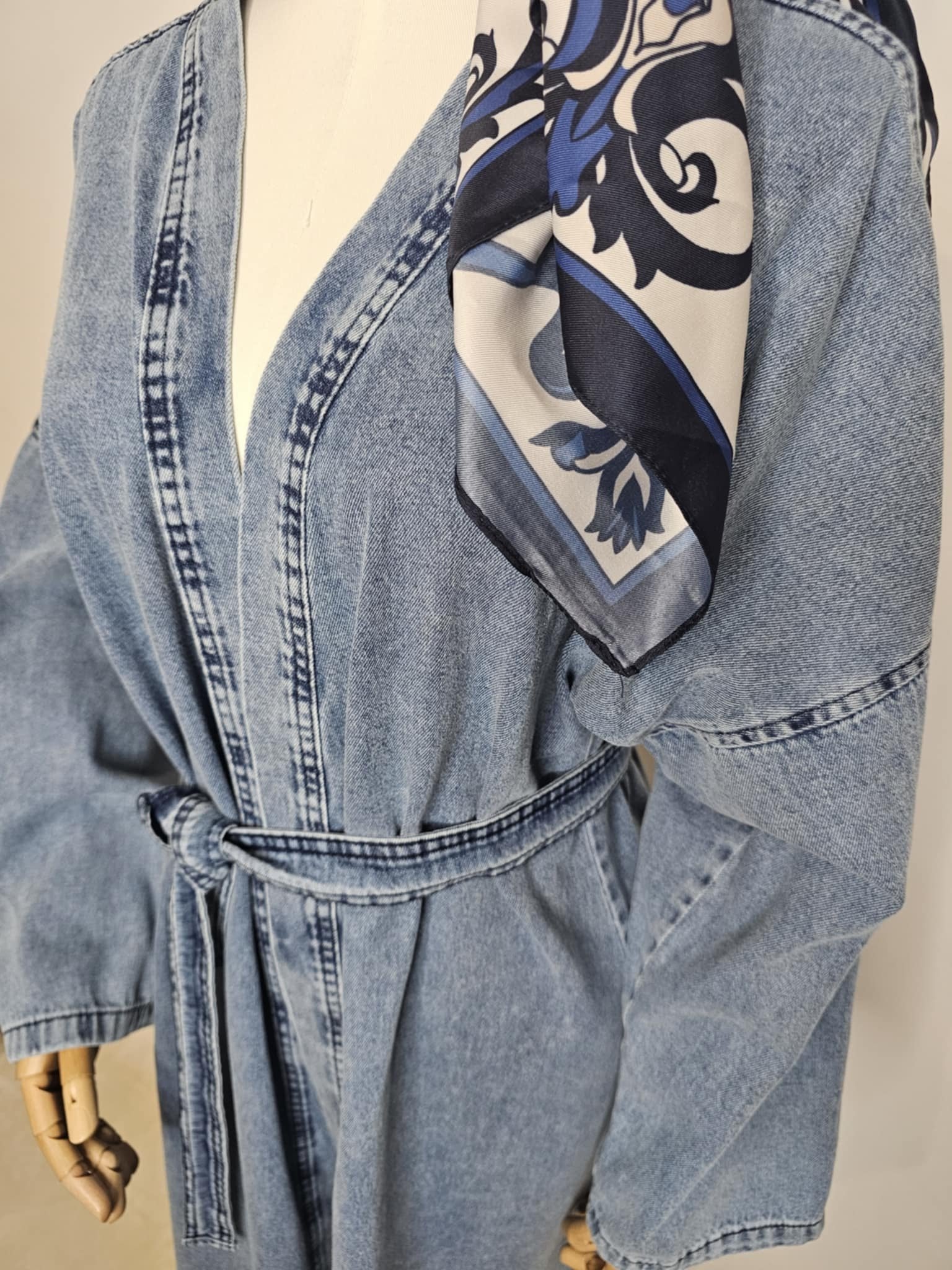 Kimono long en jean 100 % coton – Coupe ample ceinturée bleu denim 💙 Ettis Mode