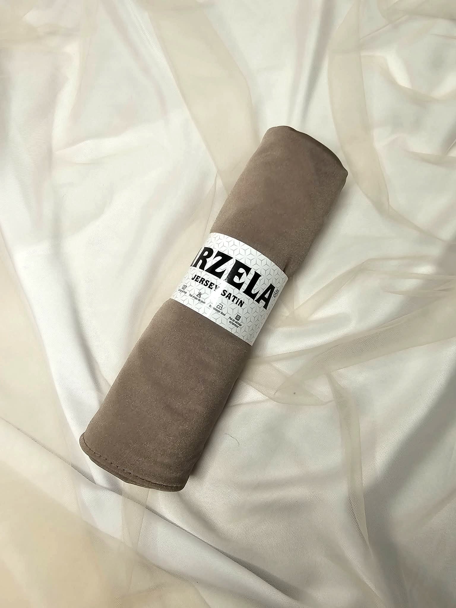 Hijab jersey liquid satin taupe foncé fluide élégant femme