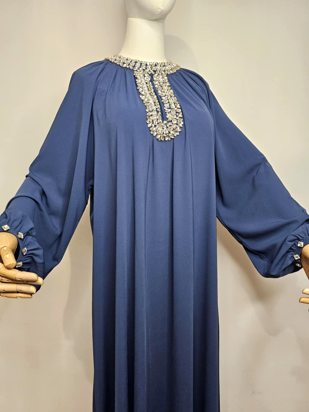 Robe Ferace en soie de Médine – Cristaux faits main 💎 Ettis Mode