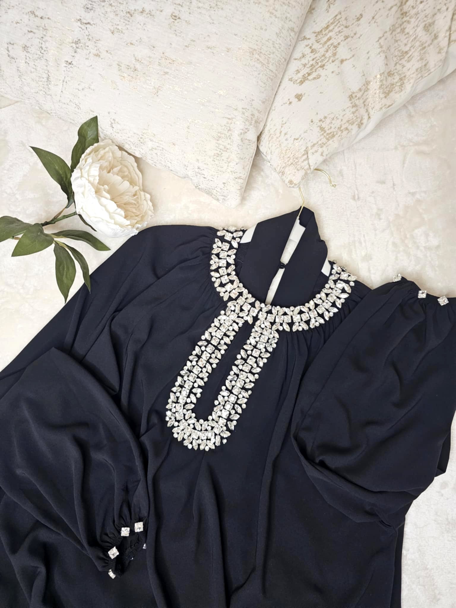 Robe Ferace en soie de Médine – Cristaux faits main 💎 Ettis Mode